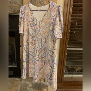 Short sleeve multi color dress